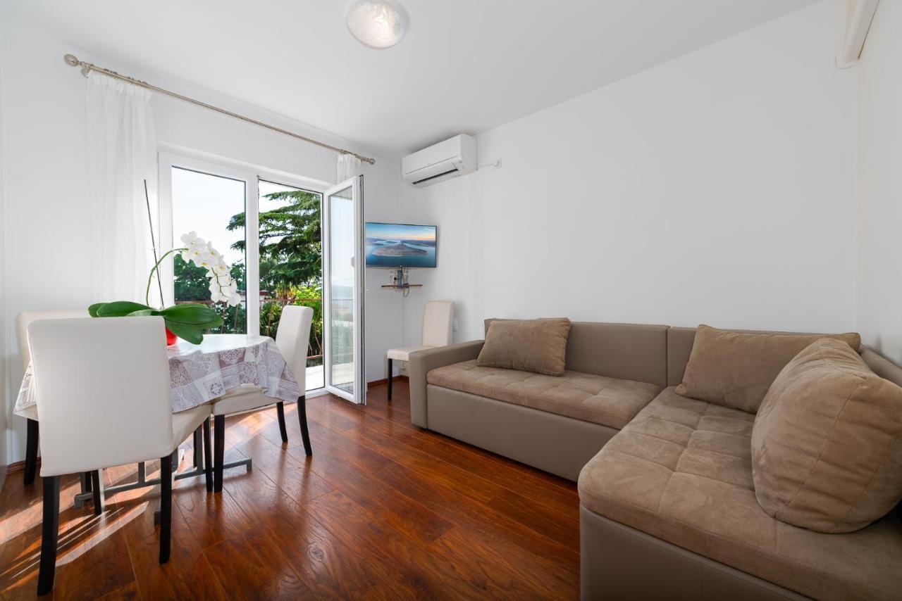Apartments Melita Crikvenica Kültér fotó